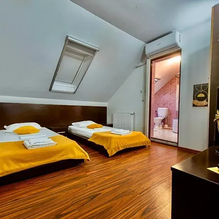 Pensiunea Gerard Moderne Cu Baie Privata, La 250 M De Plaja ,foisor, Parcare & Wifi Gratuit 3*