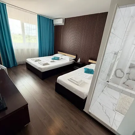 게스트하우스 Pensiunea Gerard Moderne Cu Baie Privata, La 250 M De Plaja ,foisor, Parcare & Wifi Gratuit 3*
