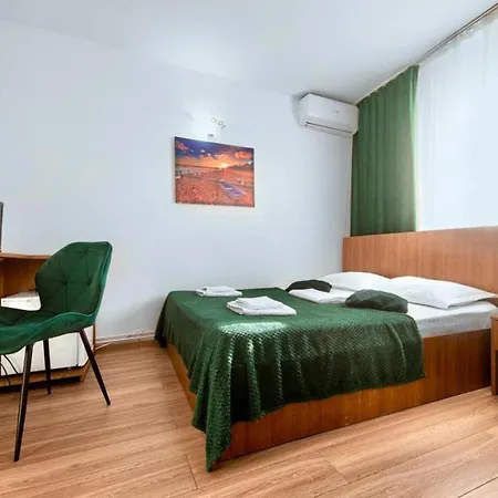 Pensiunea Gerard Moderne Cu Baie Privata, La 250 M De Plaja ,foisor, Parcare & Wifi Gratuit 3*