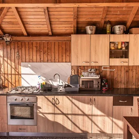 Pensiunea Gerard Moderne Cu Baie Privata, La 250 M De Plaja ,foisor, Parcare & Wifi Gratuit 3* Două Mai